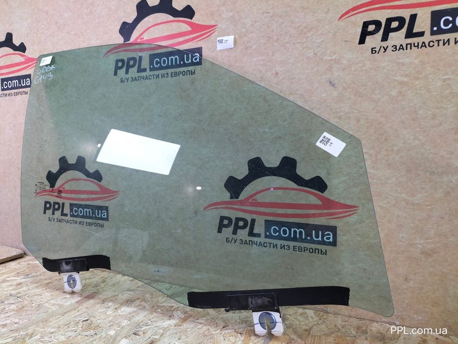 Jeep Compass II 2016- стекло двери переднее правое P68292952AC