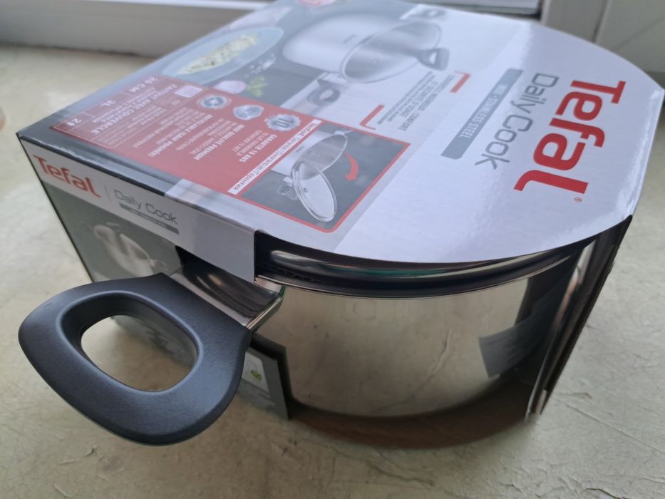 Кастрюля Tefal з кришкою 3л.