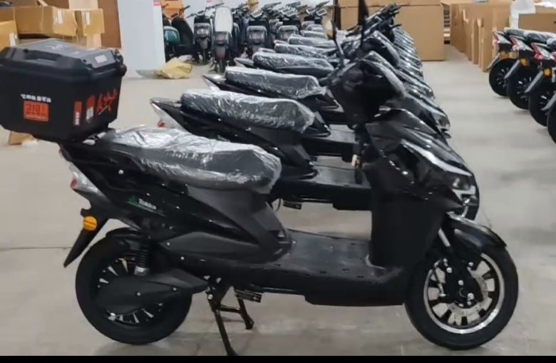 Електроскутер TOKKA 2000W, ЛІТІЙ АКБ 20AH або 35AH Нові гурт опт