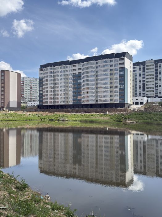 Продаж просторої 2 кімнатної квартири