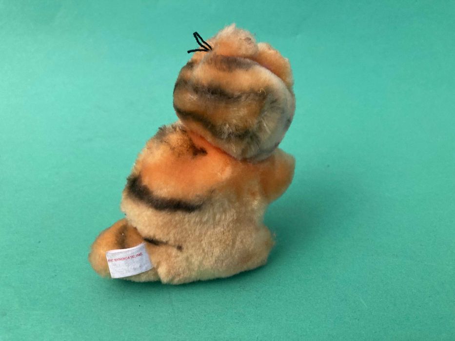 Boneco Garfield de pendurar com molas Anos 80 United Feature Syndicate