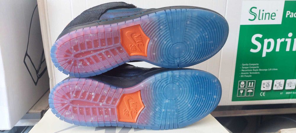 Nike SB Dunk Low Pro x Bluetile Skateboards