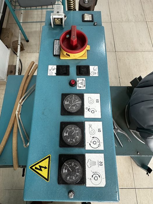 Manequim a Vapor com Caldeira