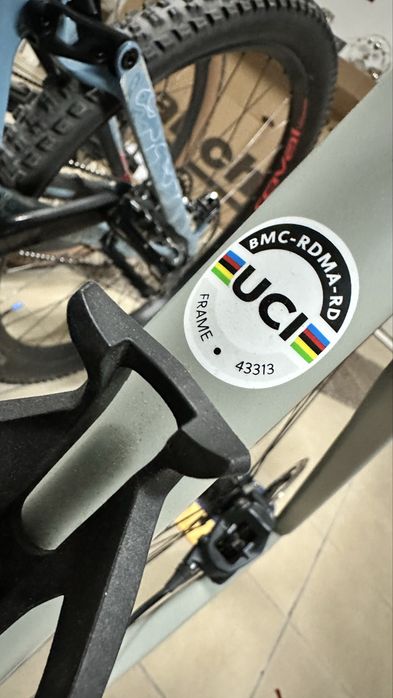 BMC RoudMachine , carbono ,