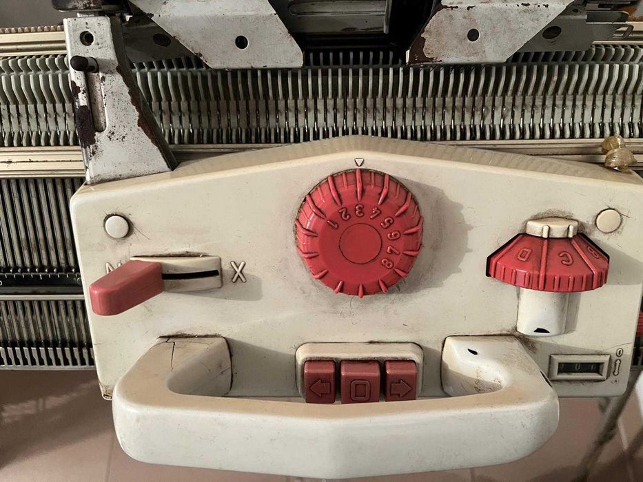 Máquina de tricotar