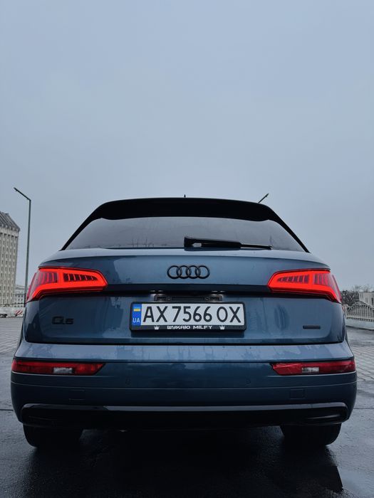 Продам Audi Q5