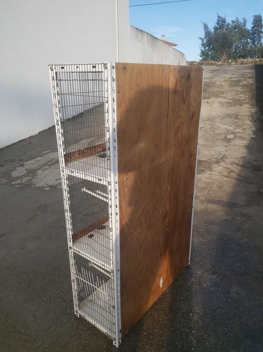 Gaiola para pássaros, e acessórios