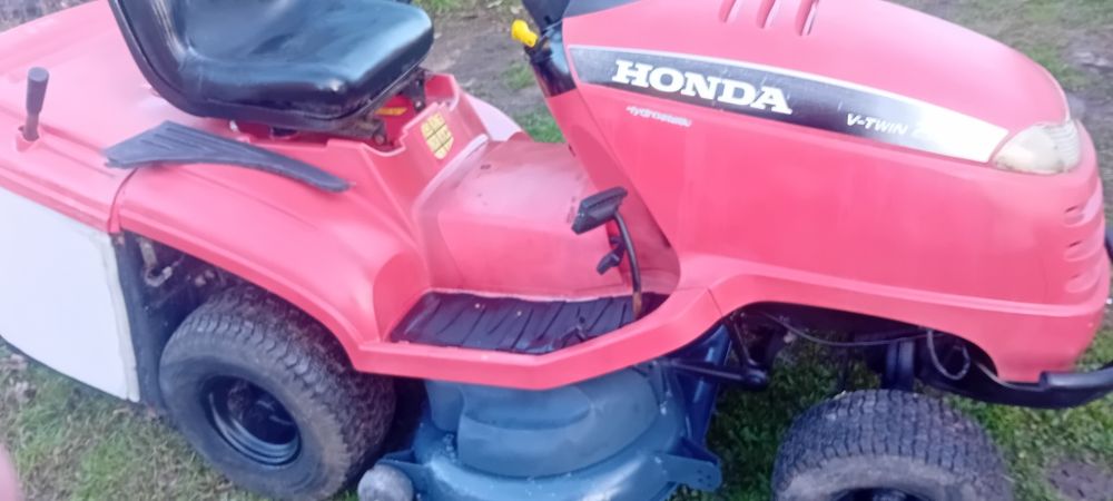 Tractor corta relva 24cv honda hidrostatica