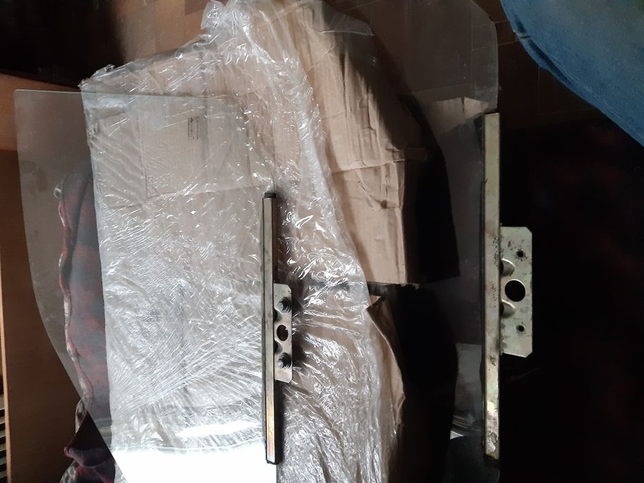 Ваз 2110-11-12... два передніх бокові вікна