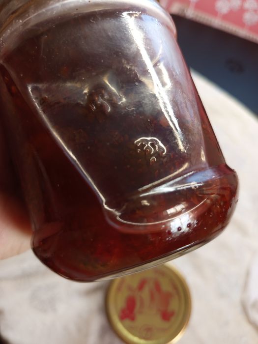 Варення з молодої соснової шишки