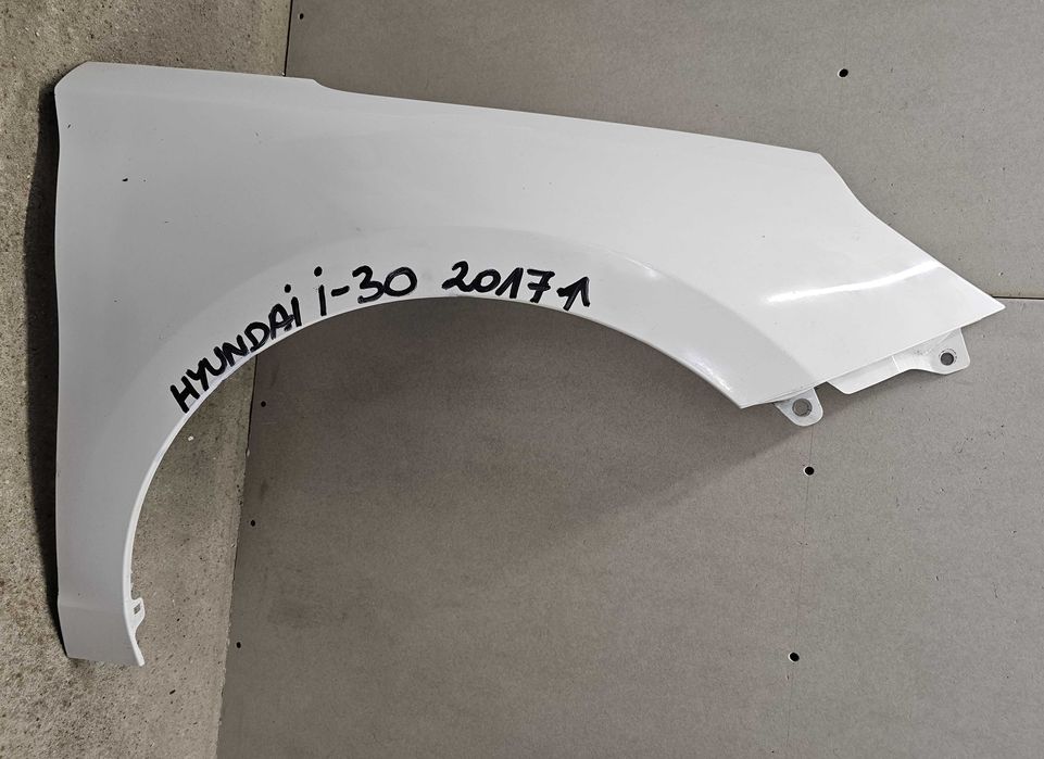 Hyundai i30 błotni przód przedni prawy od 2017r.