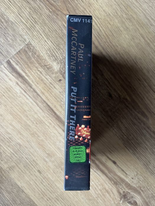 Paul McCartney Put it there VHS
