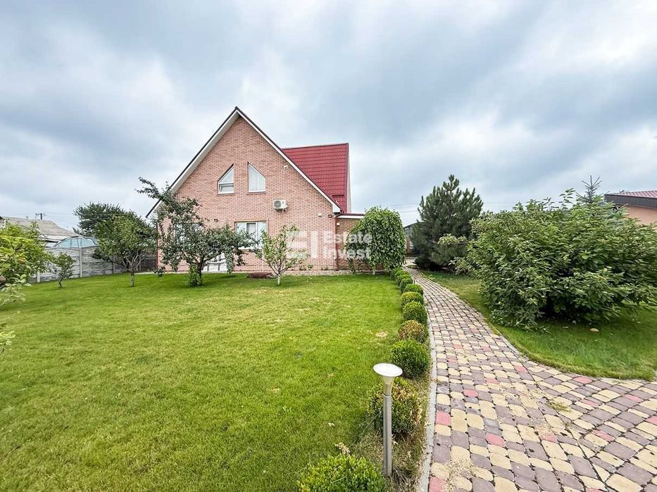 Продам 2 поверховий будинок у с. Тернова, вул. Лугова, 1