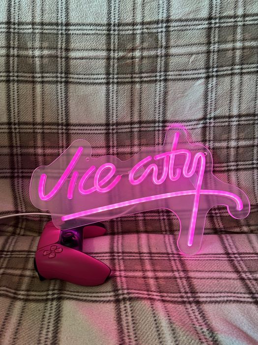 Вивіска Vice City