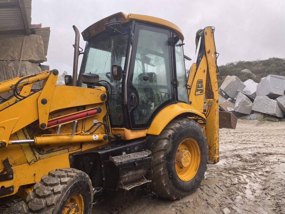 Retro escavadora jcb lança estensivel , com traçao