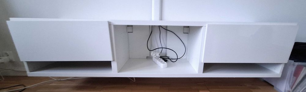 Szafka RTV podwieszana IKEA Besta