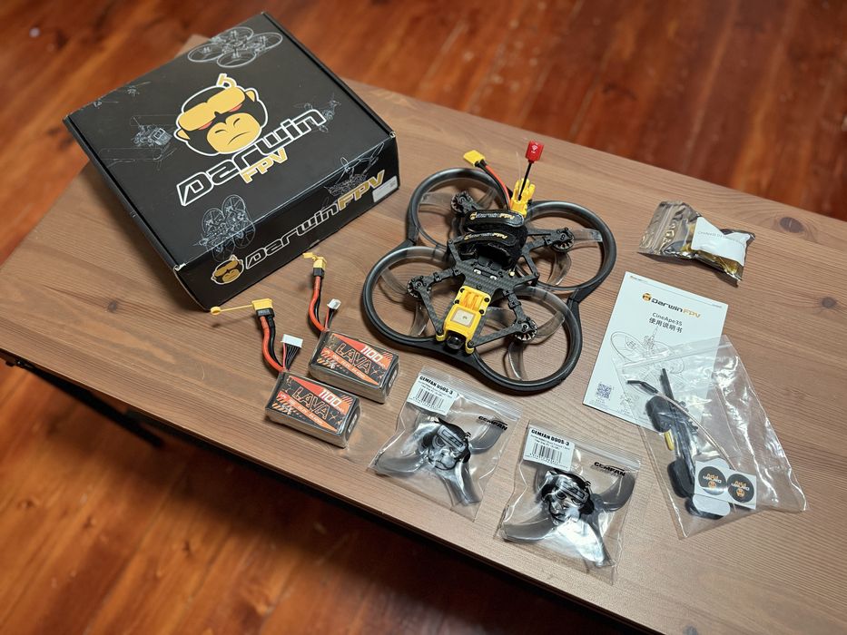 DarwinFPV CineApe35 analog 6S + 2 aku + Ratel 2 + Lollipop