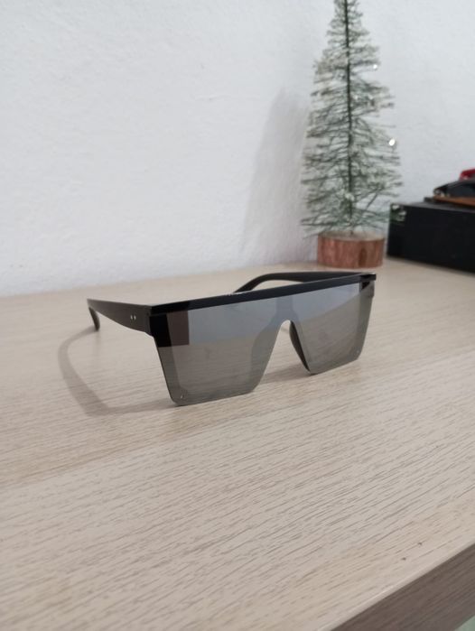 Óculos de Sol Estilo Moderno