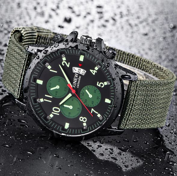 Relógio analógico masculino