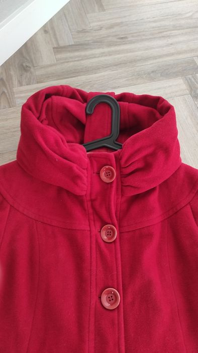 Zimowy płaszczyk w idealnym stanie