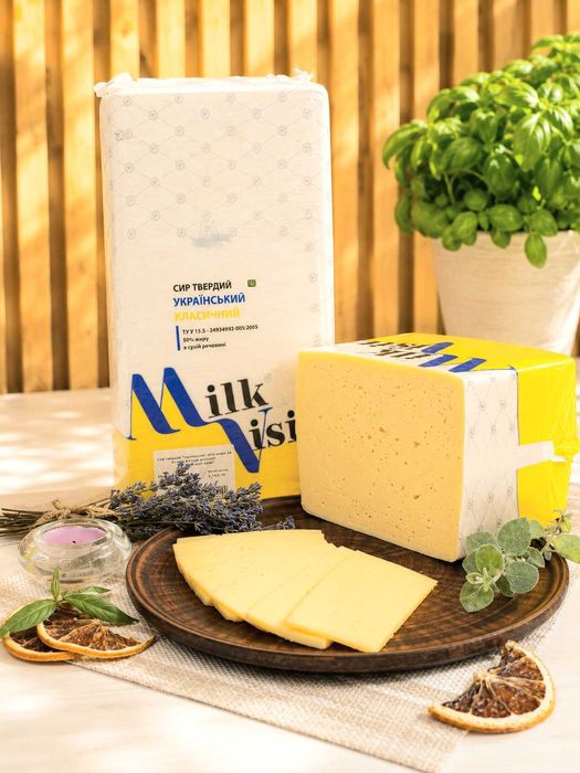 Сир твердий Український