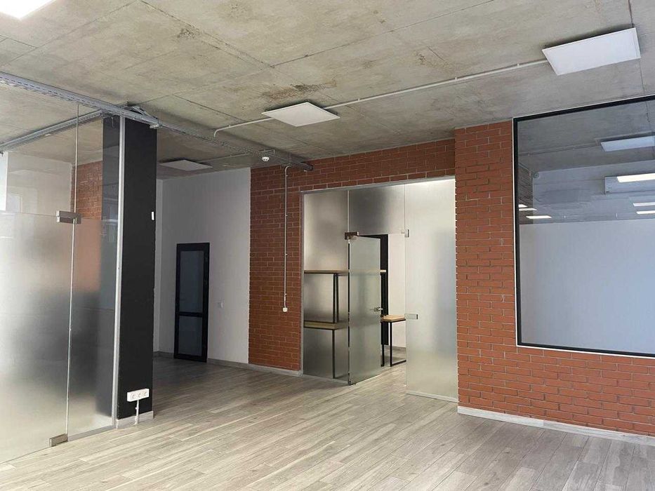 Оренда офісного приміщення 220 м² по вул. Кам’янецькій