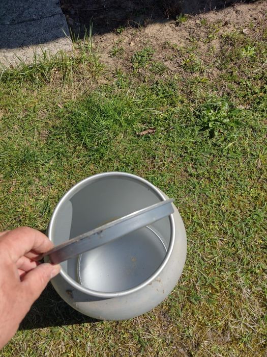 Beczka aluminiowa z pokrywką