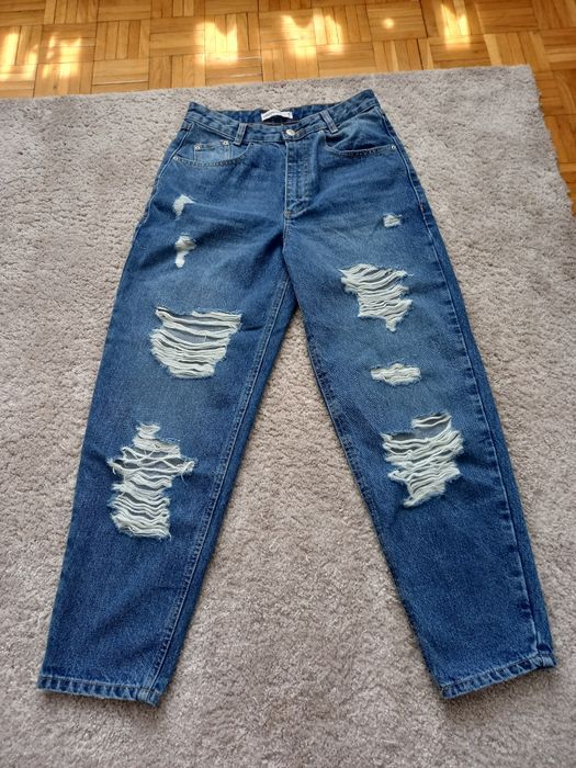 Jeansy z dziurami Cropp S 36 prawie nowe