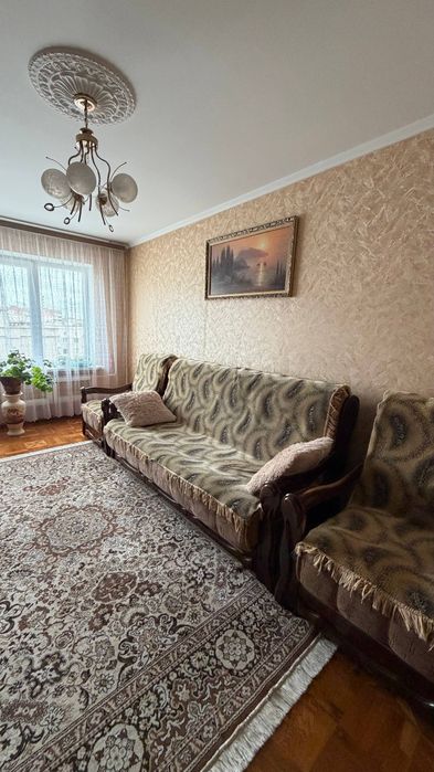 Продам простору квартиру