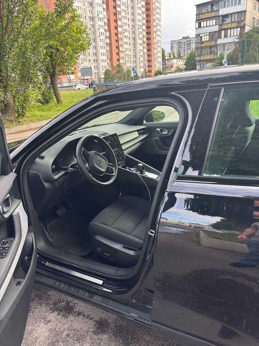 Продам авто Polestar 2