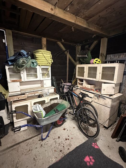 2 kredensy prl plus dodatkowa gora