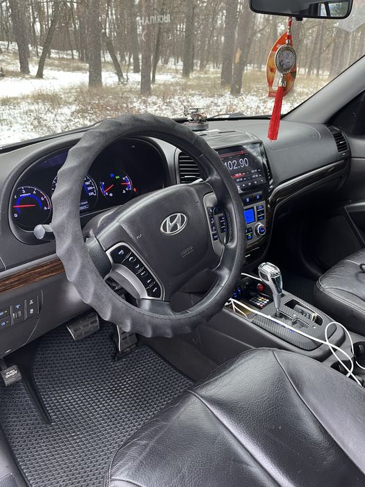 Продам Hyndai Santa Fe. Рест.