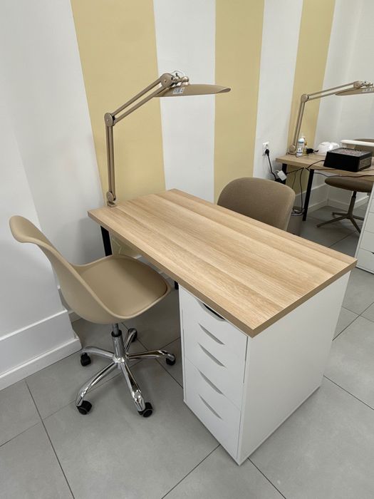 Wynajmę stanowisko do manicure i pedicure