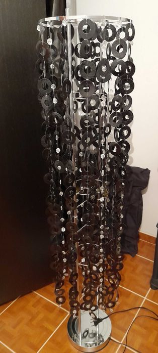 Candeeiro de pe, do Gato Preto.