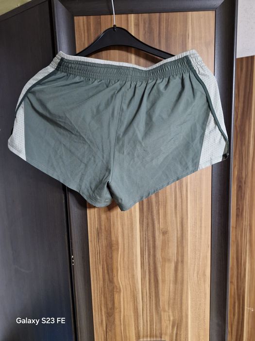 Spodenki damskie Nike rozmiar M stan idealny