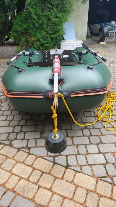 Ponton Kolibri KM 300d z kilem