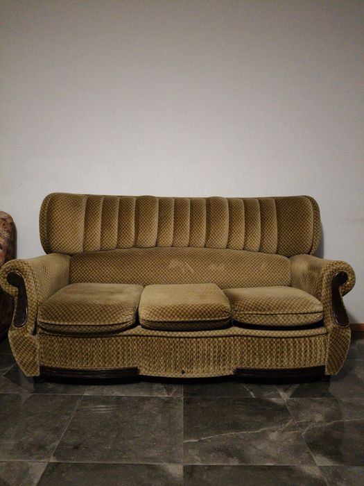 Sofás de sala antigos