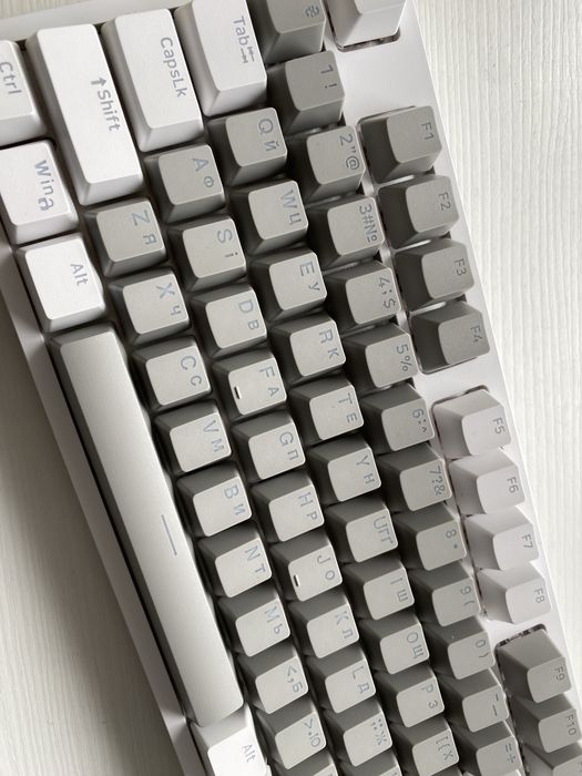 Hator Rockfall 2 Signature Edition + кейкапи. Ігрова клавіатура