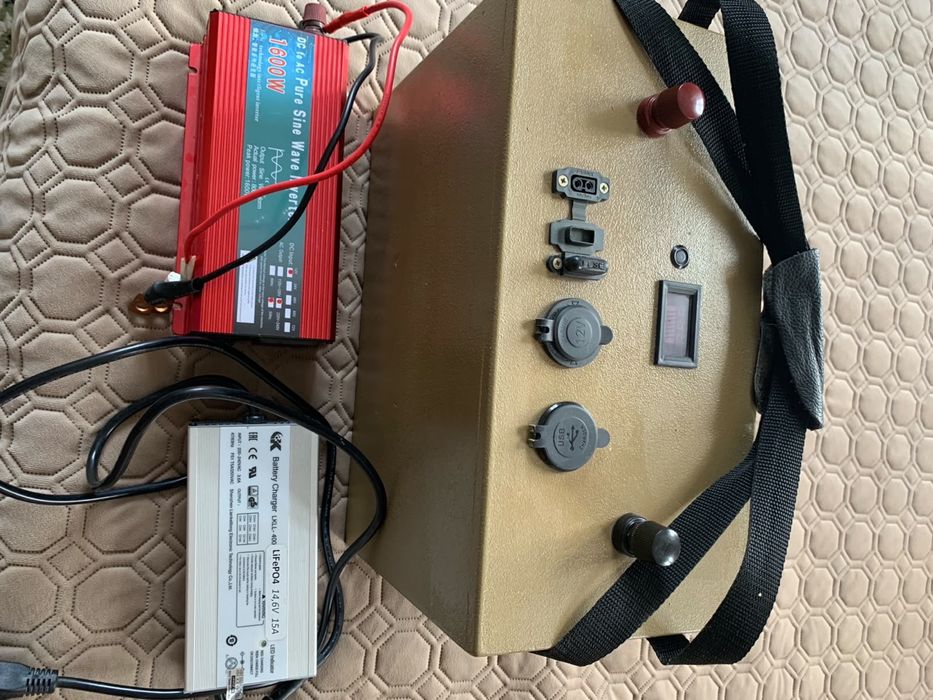 АКБ зарядна станція LiFePO4 12v 135Ah гідроізольваний + комплект