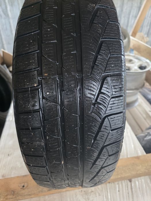 Одна шина Pirelli Solazo 225/55 r17
225/55 r17