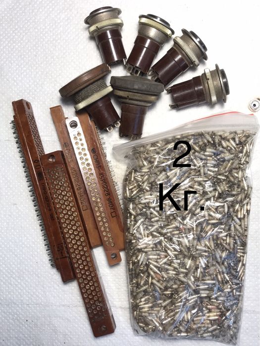 Транзистори, кнопки, тумблери, перемикачі, реле, роз‘єми, мікросхеми