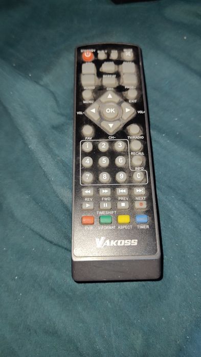 sprzedam piloty są całe