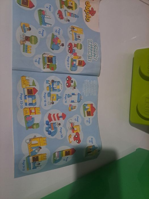 Vendo legos  com peças grandes