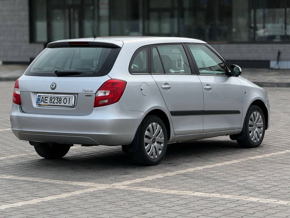 Продам Skoda Fabia 1.6 дизель 2011