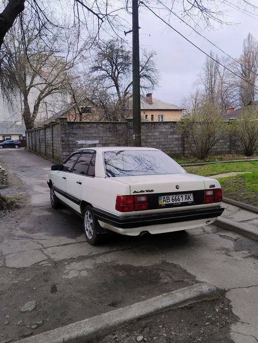 Ауді 100 с3 (сігара)