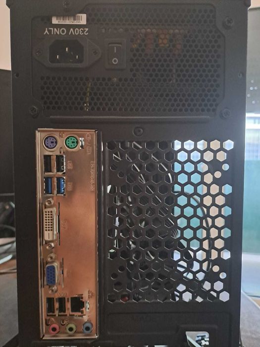 PC Torre Gaming (ou em componentes)