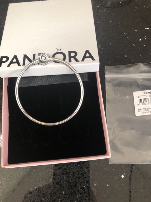 Bangle Pandora Moments com fecho espiral