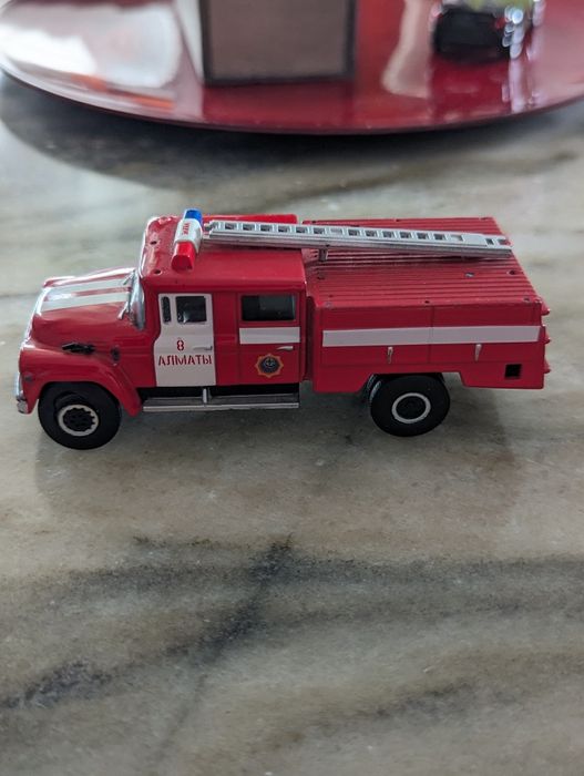 Wóz strażacki ZIŁ-130