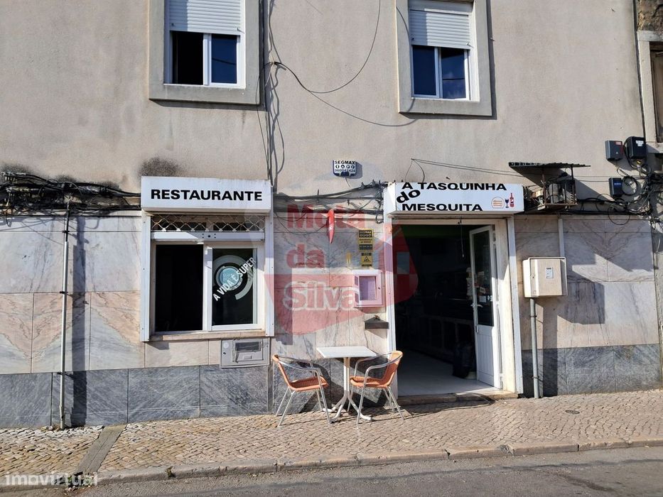 Excelente Restaurante Apartamento T1 na Cova da Piedade, Almada — Almada, Cova Da Piedade, Pragal E Cacilhas, Setúbal