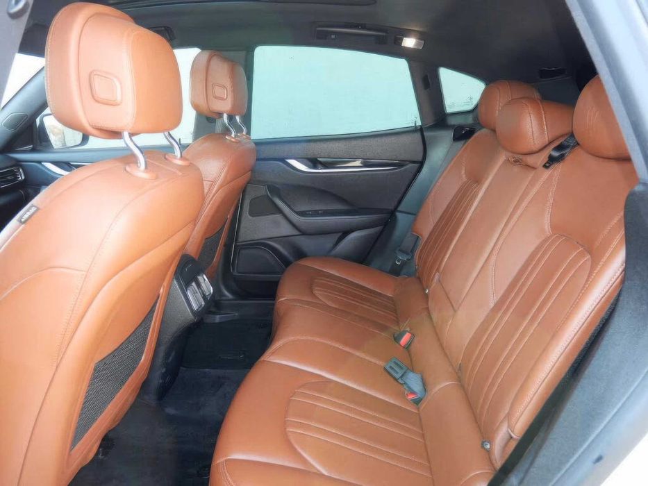 Maserati Levante      2019